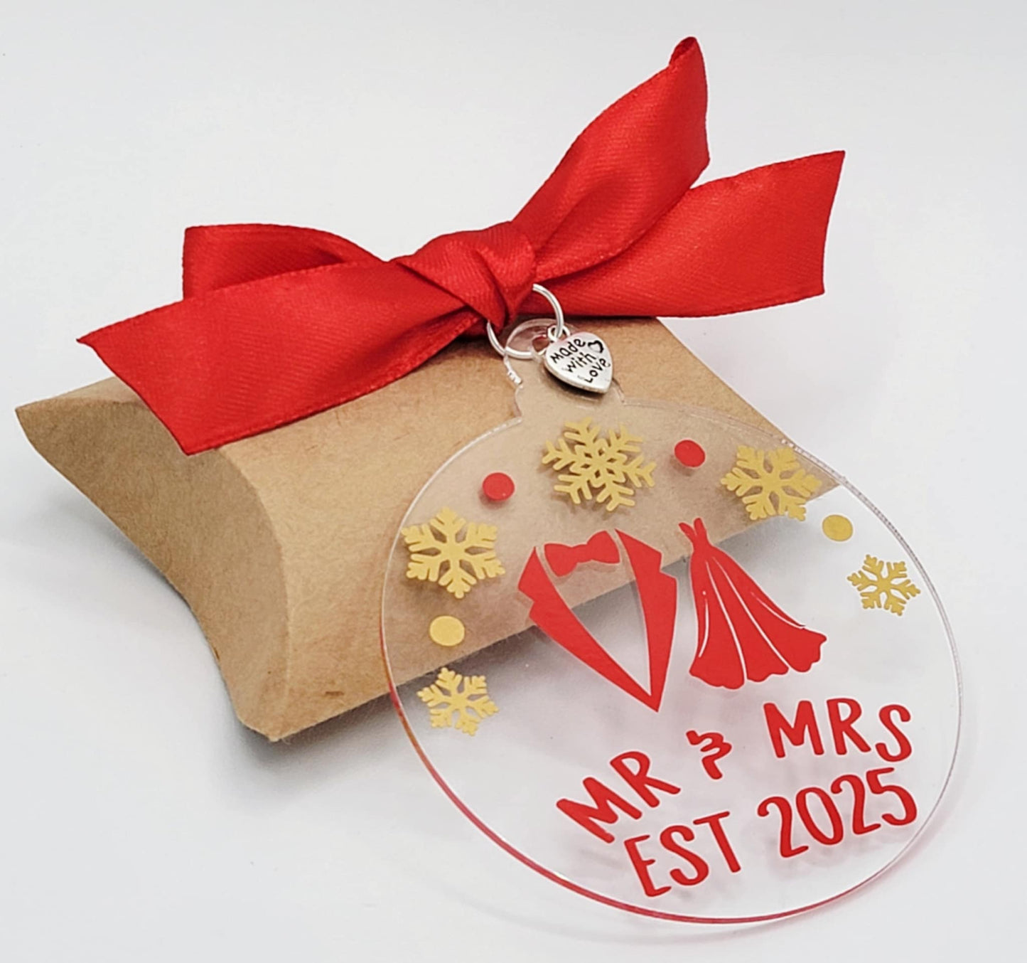 First Christmas as mr and mrs Xmas Decoration Bauble Personalised Married Acrylic Tree Bauble for 1st Wedding Gifts Keepsake for Him or Her